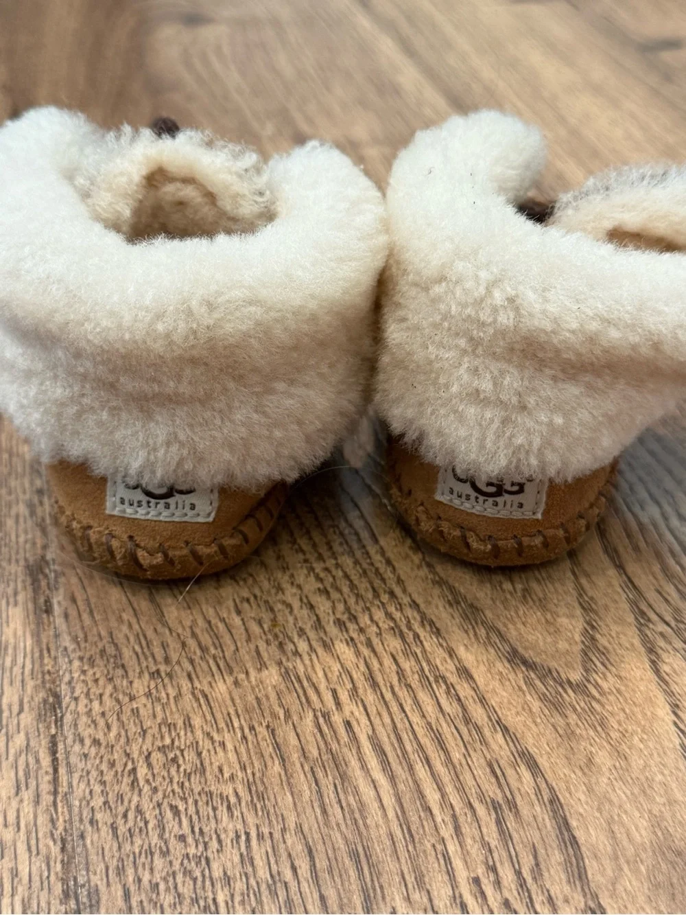 UGG Sparrow Chestnut Moccasin Booties Sz 4/5